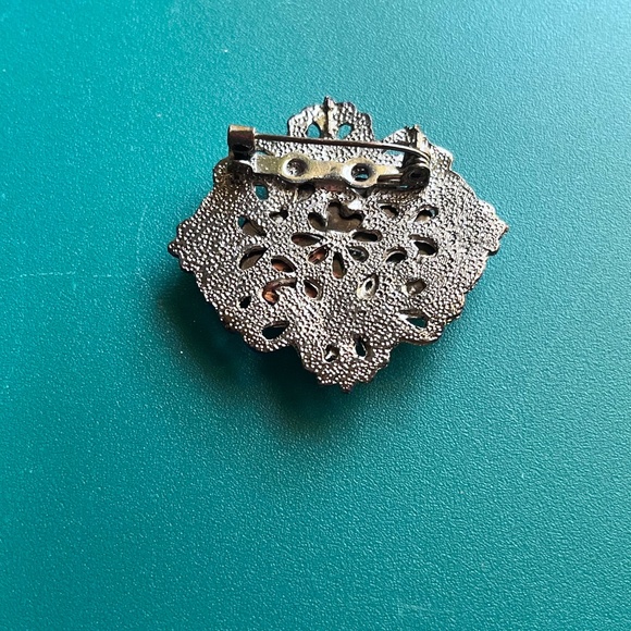 Victorian Blue Stone & Floral Brooch - Blue Rhinestone Flower Pin - Valentine - Picture 8 of 8